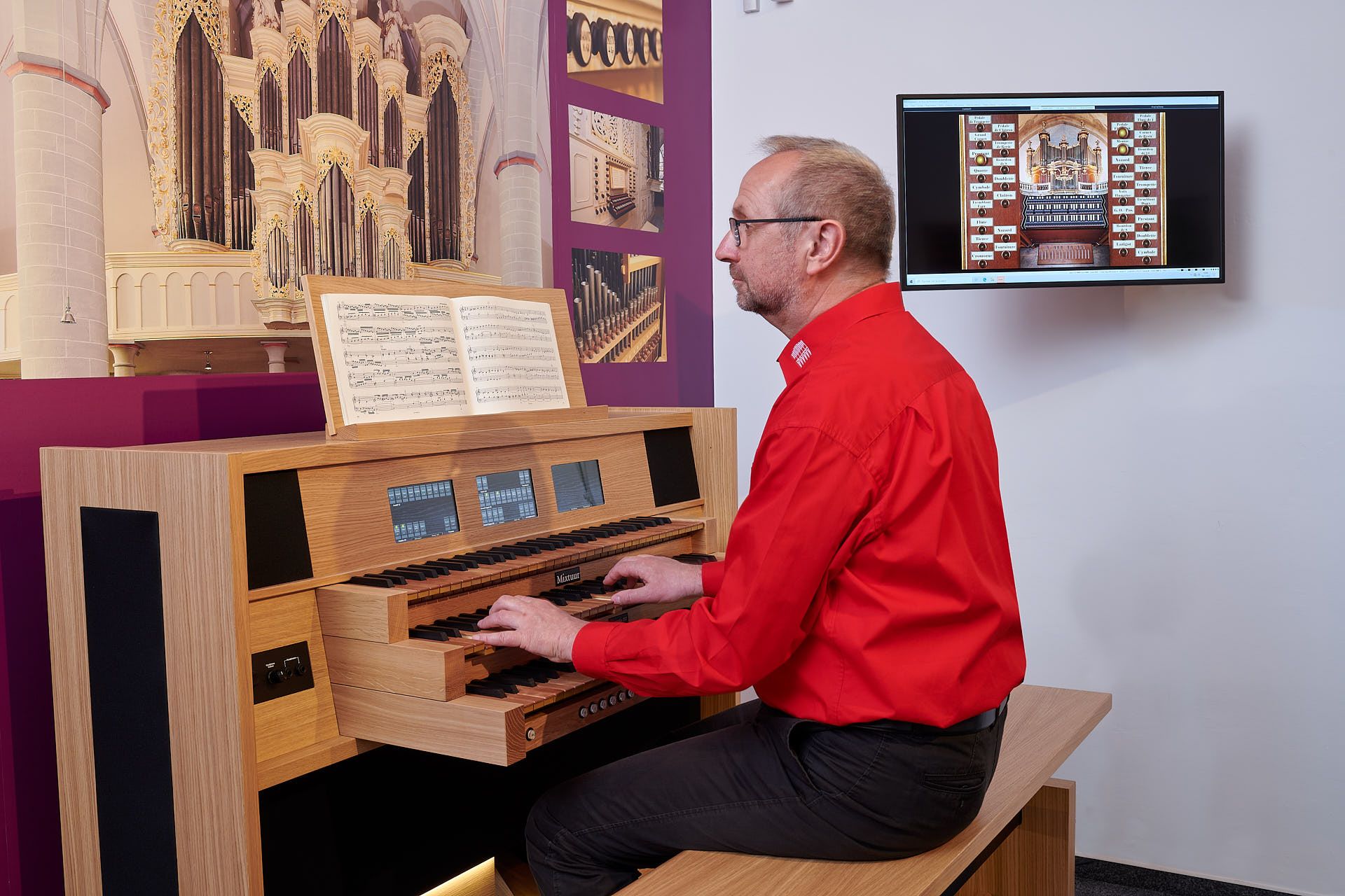 Virtuelle Orgel, Foto: Ansgar Hoffmann, © Orgelmuseum Borgentreich